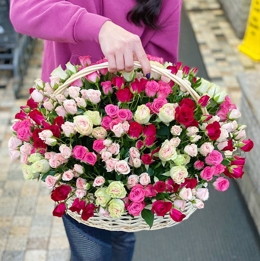 Flower basket with spray roses